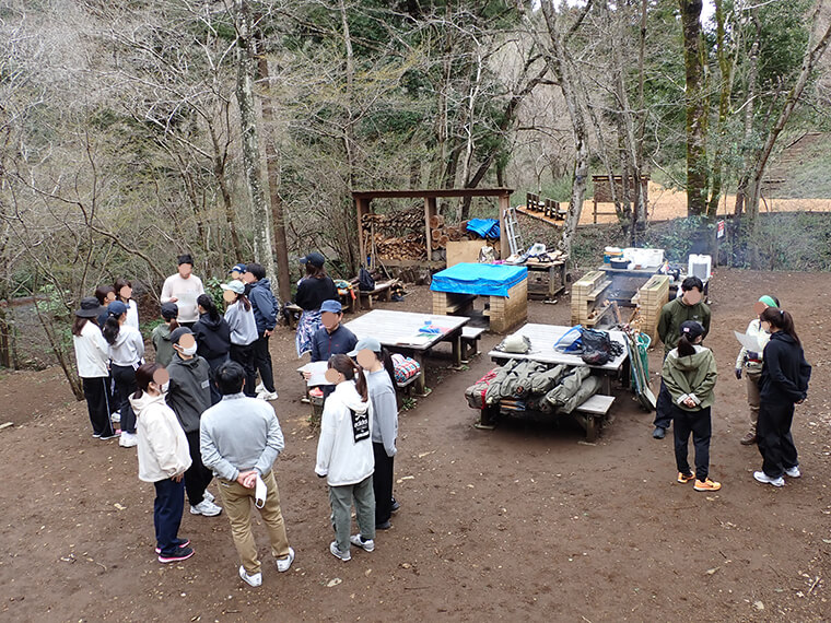 「旅行に行くなら?」「好きな焼き肉の部位は?」といったテーマで自分と同じ選択肢を選んだ人たち同士で簡単なトークをしました