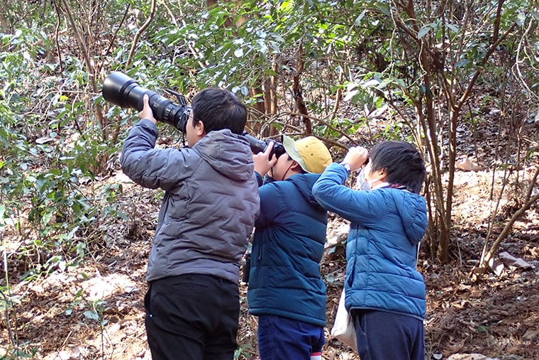 双眼鏡を使った観察