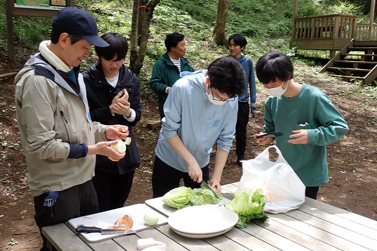 第1回「高尾100年の森で里山ワーク2026」の様子